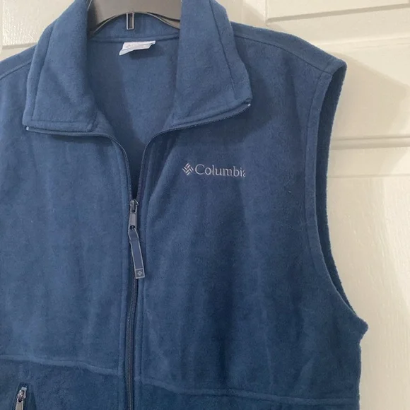 NWOT Columbia Men's Castle Dale Fleece Vest in collegiate navy - size medium - Picture 5 of 9